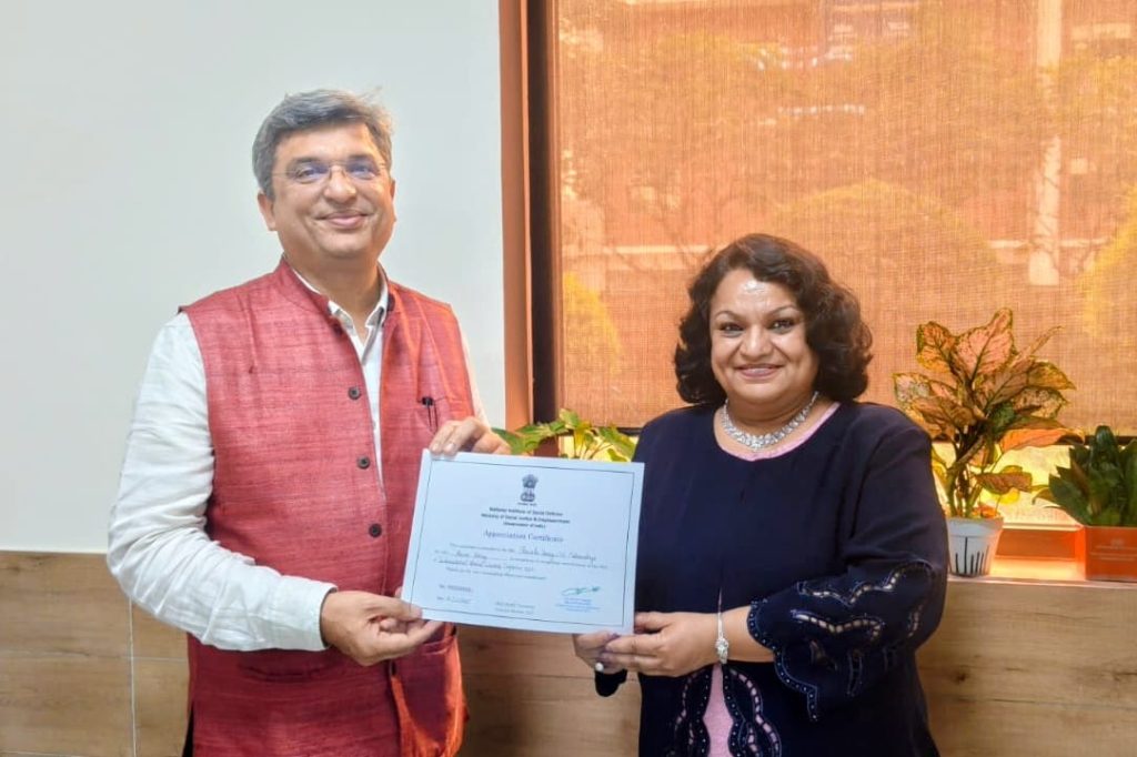 Receiving Appreciation Certificate- ISWC2025 for Mahanadaya CEO